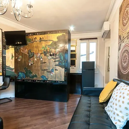 With One Bedroom In Barcelona, With Wonderful City View, Balcony And Wifi - 3 Km From The Barcelona