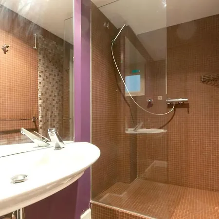 Lejlighed With One Bedroom In Barcelona, With Wonderful City View, Balcony And Wifi - 3 Km From The *